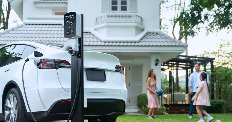 How Do Electricity Tariffs Affect the Overall Cost Savings of Electric Cars in Bangladesh